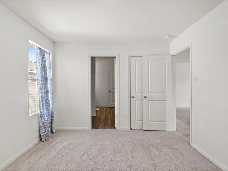 14707 Callard Ct — Photo 18