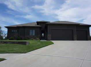 16804 Ohio Cir, Omaha, NE 68116