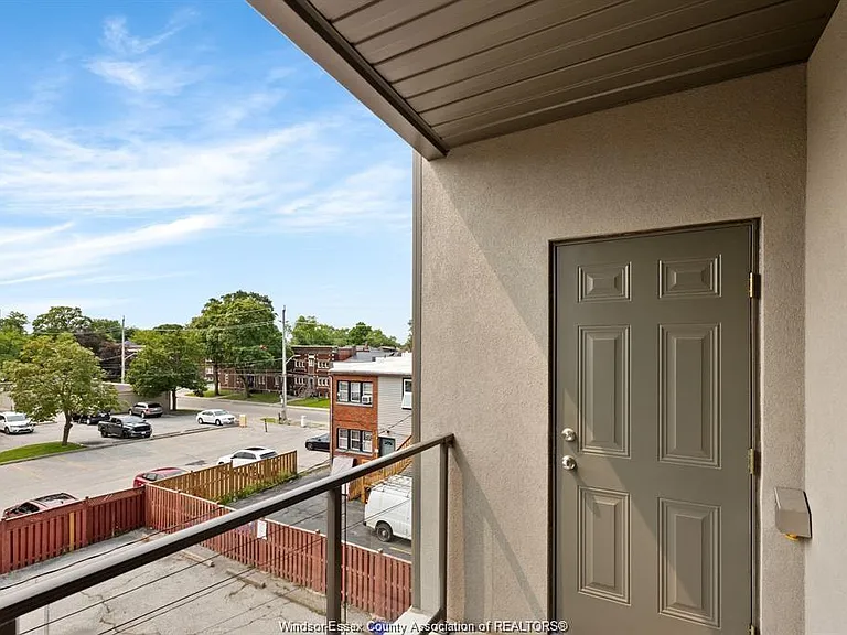 955 Ouellette Ave #305 — Photo 18