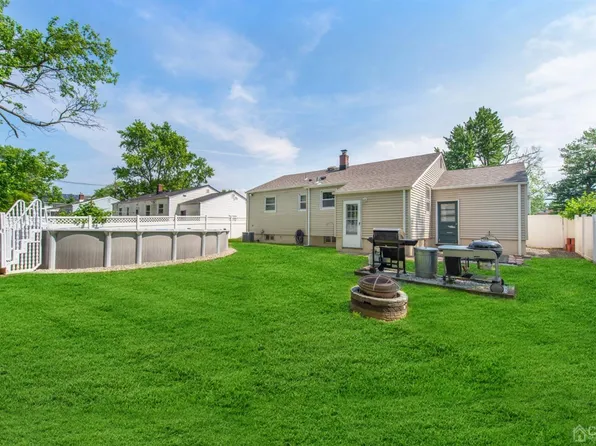 178 Irene Ct, Colonia, NJ 07067