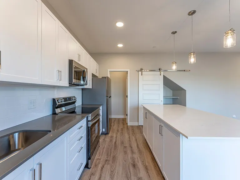 432 S 32nd St #120 — Photo 40