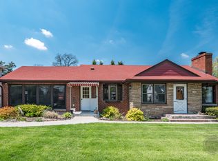 3S514 4th St, Warrenville, IL 60555