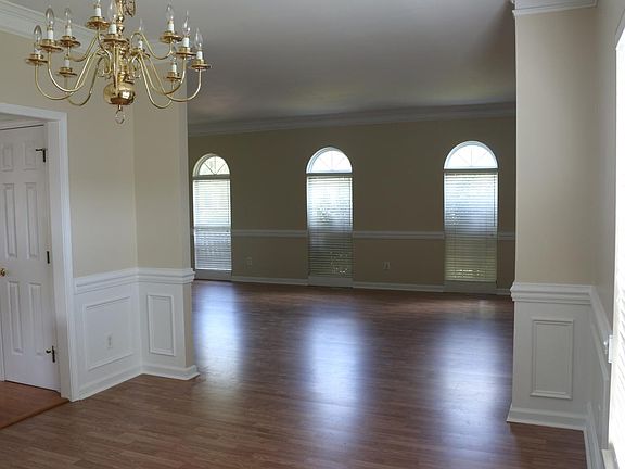 Dinning room & Family room