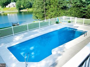 129 S Lakewood Dr, Ridgeley, WV 26753