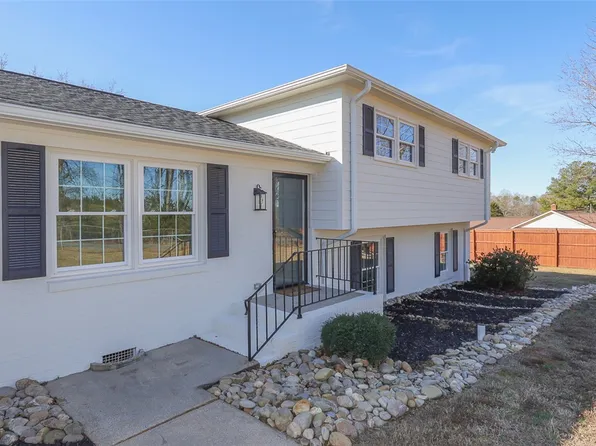 1418 Grove Rd, Anderson, SC 29621