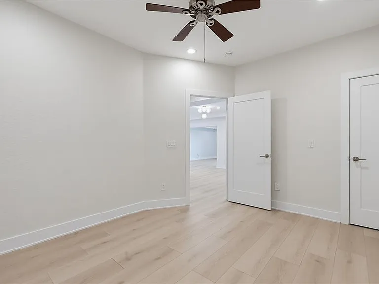 24 Adalia Ave — Photo 52