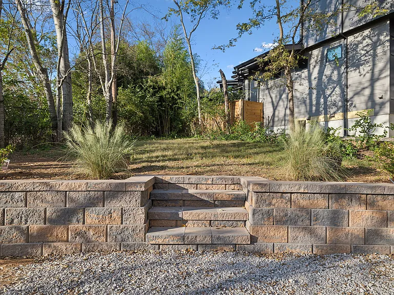 1502 Sevier Ct — Photo 30
