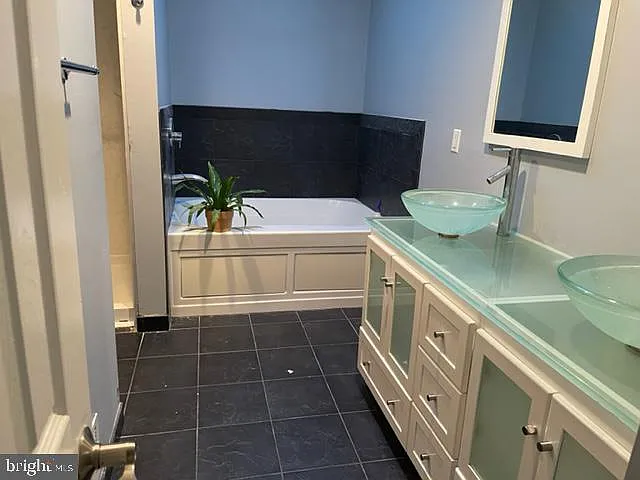 18 Tynemouth Ct — Photo 7