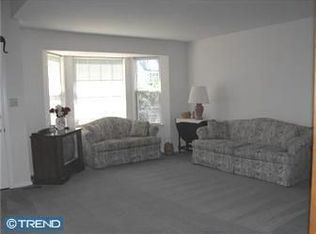 69 Westview Ave, Chalfont, PA 18914