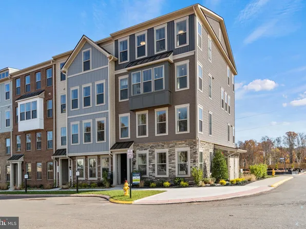 1311B Styron St, Manassas Park, VA 20111