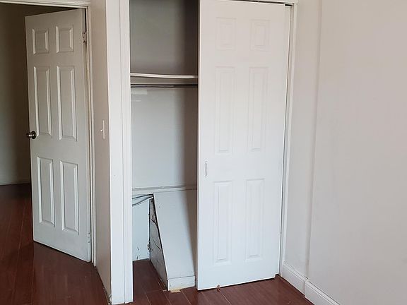 3rd image of 217-03 Jamaica Ave #1
