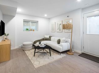 7641 203b St, Langley, BC V2Y 3S9