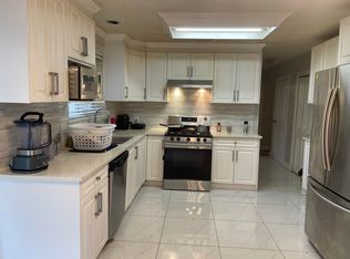 10366 127th St, Surrey, BC V3V 5J9