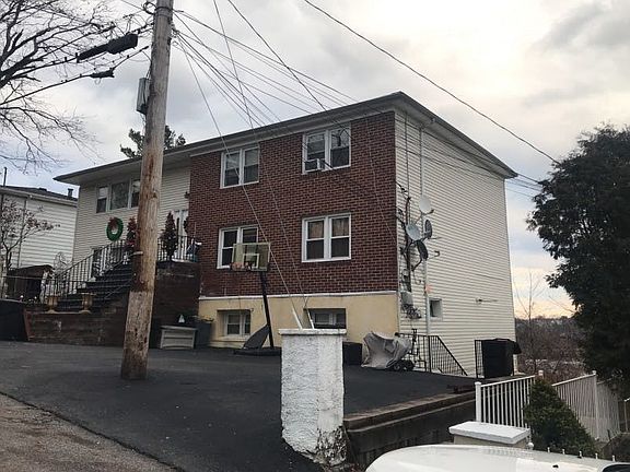 3rd image of 28 Hillside Ave