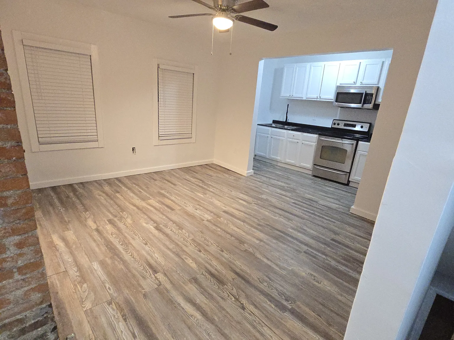 1 bed, 750 sqft, $950 — Photo 2