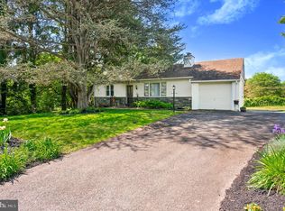 303 Prichard Ln, Wallingford, PA 19086