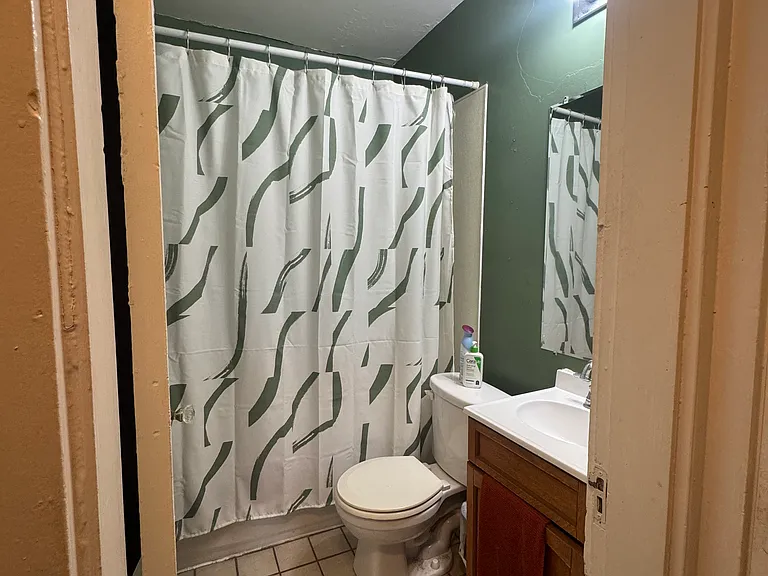 620 Oak St #4 — Photo 6