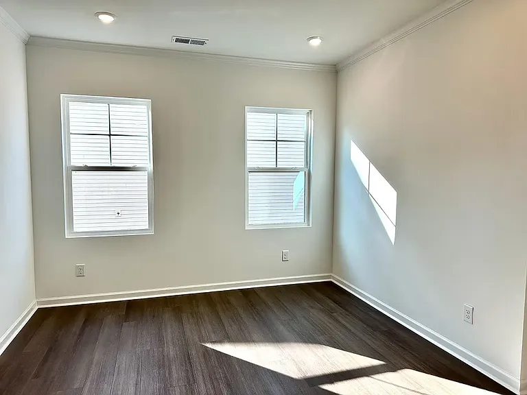 10040 Regal Dr — Photo 27