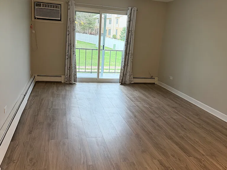 518 Kiowa Dr — Photo 2