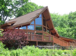 9 Blunt Rd, South Egremont, MA 01258