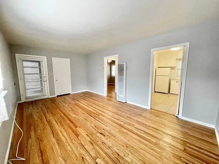 2531 S Street — Photo 6