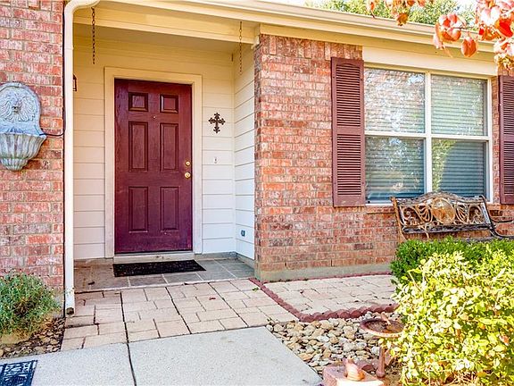 3rd image of 3900 Shiraz Dr
