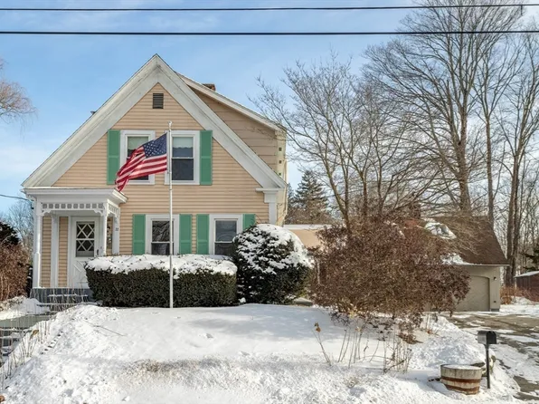 22 S Main St, Templeton, MA 01468