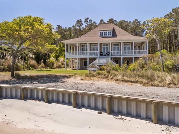 580 Sandy Point Drive, Beaufort, NC 28516