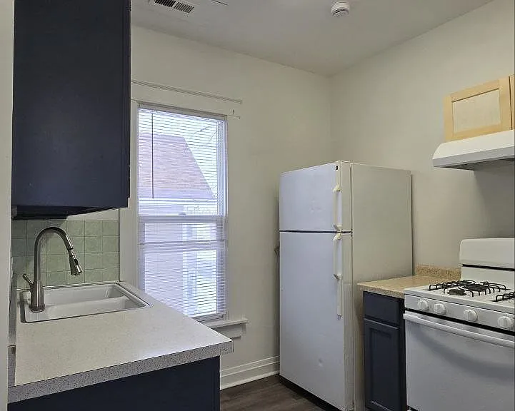 202 E Barker Ave #1 — Photo 9