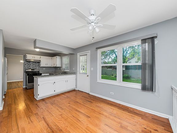 4th image of 1441 Concord Dr