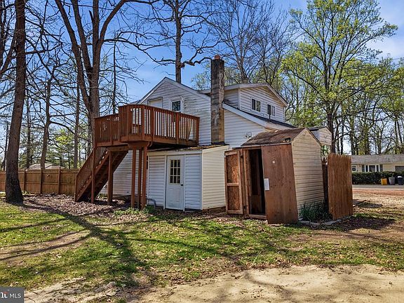 3rd image of 16 Pear Ave