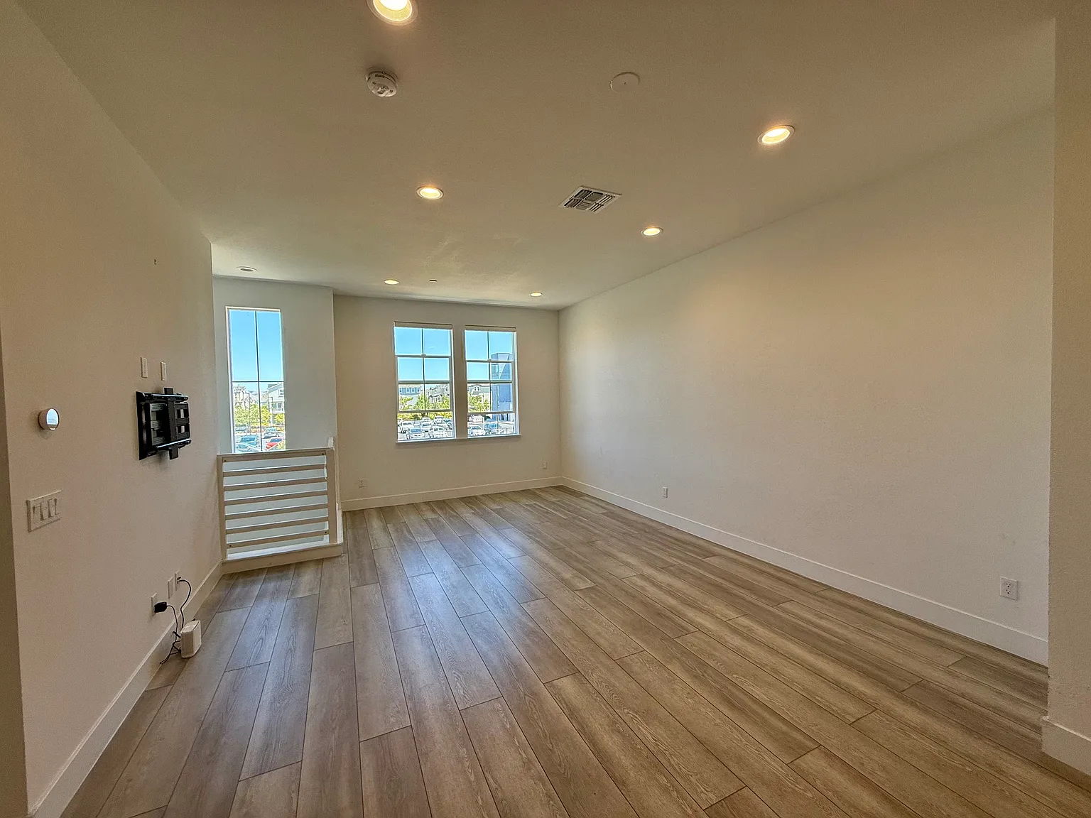 37364 Suncrest St — Photo 4
