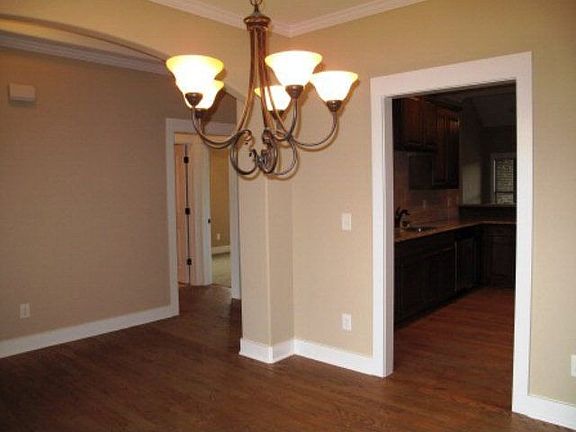4th image of 3497 Bridgewood Dr #121