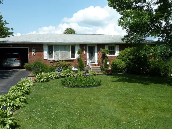 78 Laselle Ave, Shavertown, PA 18708