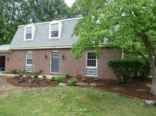 1042 E Curry Dr, Terre Haute, IN 47802