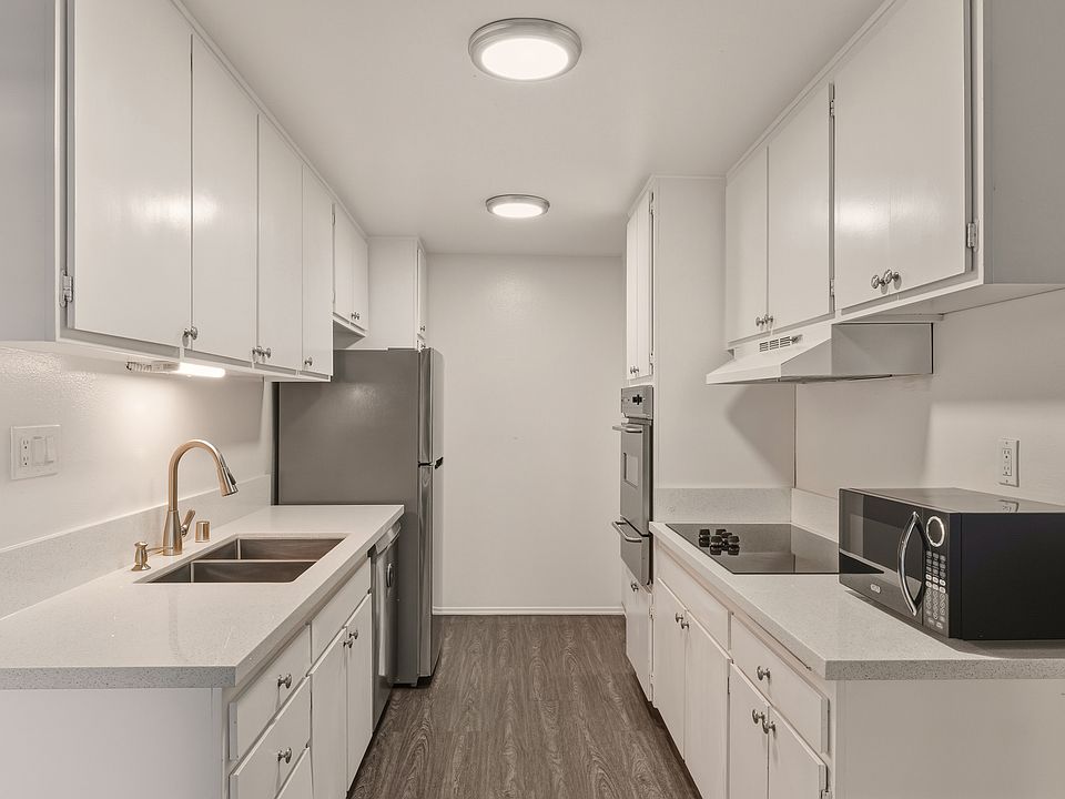 1st image of 6050 Canterbury Dr Unit F121