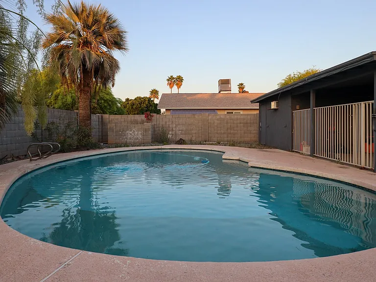 328 E Dunbar Dr #1 — Photo 9