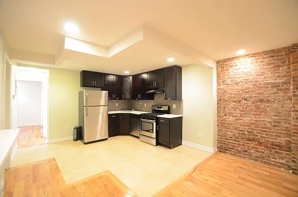 Rented by Miron Realty Group | media 15