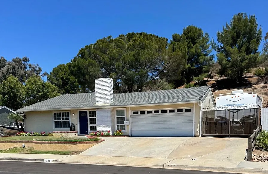 543 American Oaks Ave