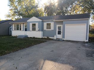 111 Lakeview Dr, Windsor, MO 65360