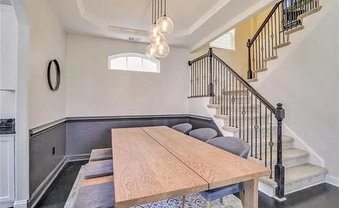 3 bed, 3.5 bath, 2193 sqft, $2,985 — Photo 3