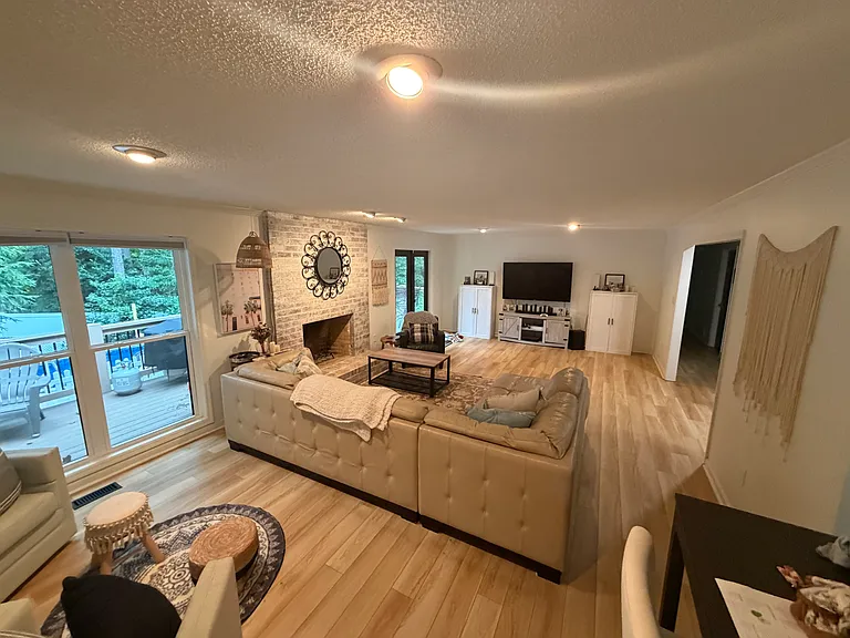 1120 Creek Bridge Dr — Photo 6