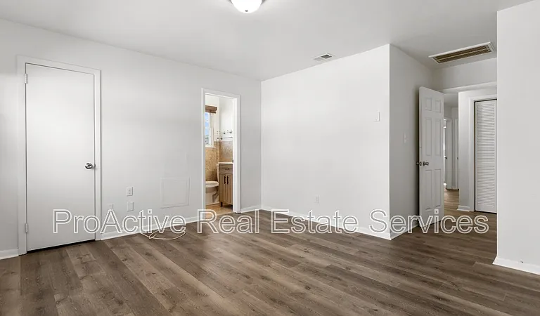 3201 Bruno Dr — Photo 10