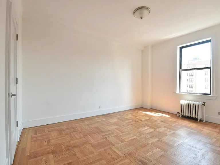 865 W End Ave #12B — Photo 5
