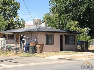 1208 9th St, Bakersfield, CA 93304