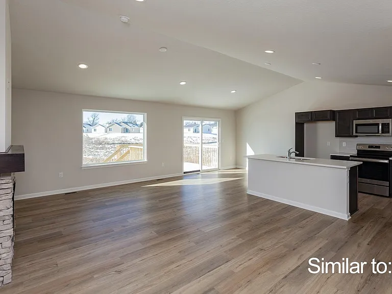 4346 Grover Woods Ln — Photo 2