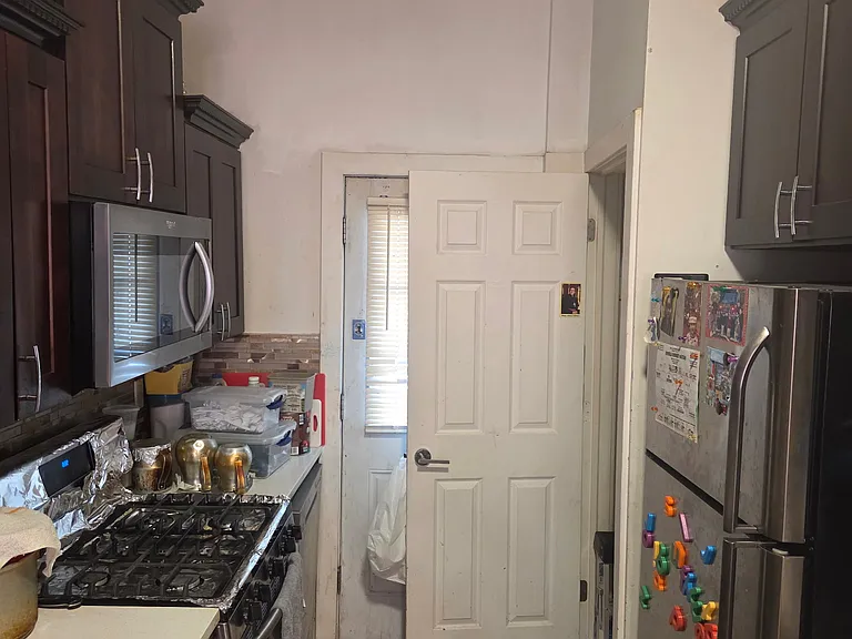 2905 Summit Ave #3 — Photo 4