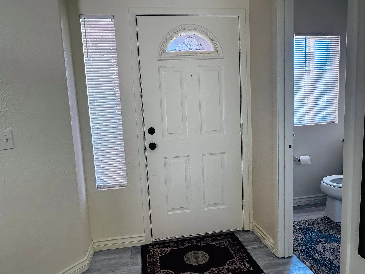 Beautiful 4 Bedrooms Home For Rent — Photo 3
