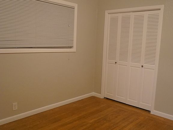 4th image of 1031 53rd St