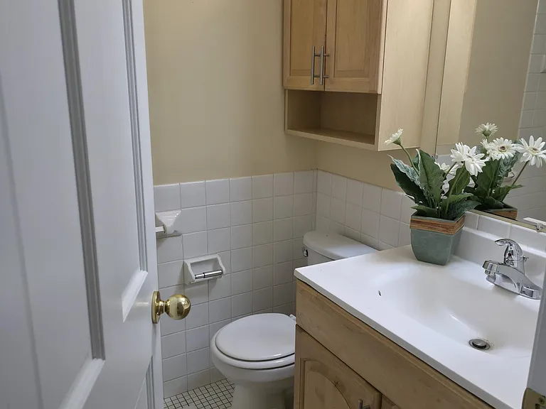 1241 Wagon Wheel Rd — Photo 5